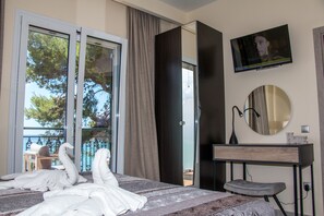 Panoramic Apartment, 1 Bedroom, Sea View | In-room safe, desk, blackout drapes, free WiFi