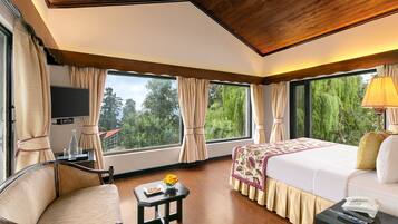 1 bedroom, premium bedding, minibar, in-room safe