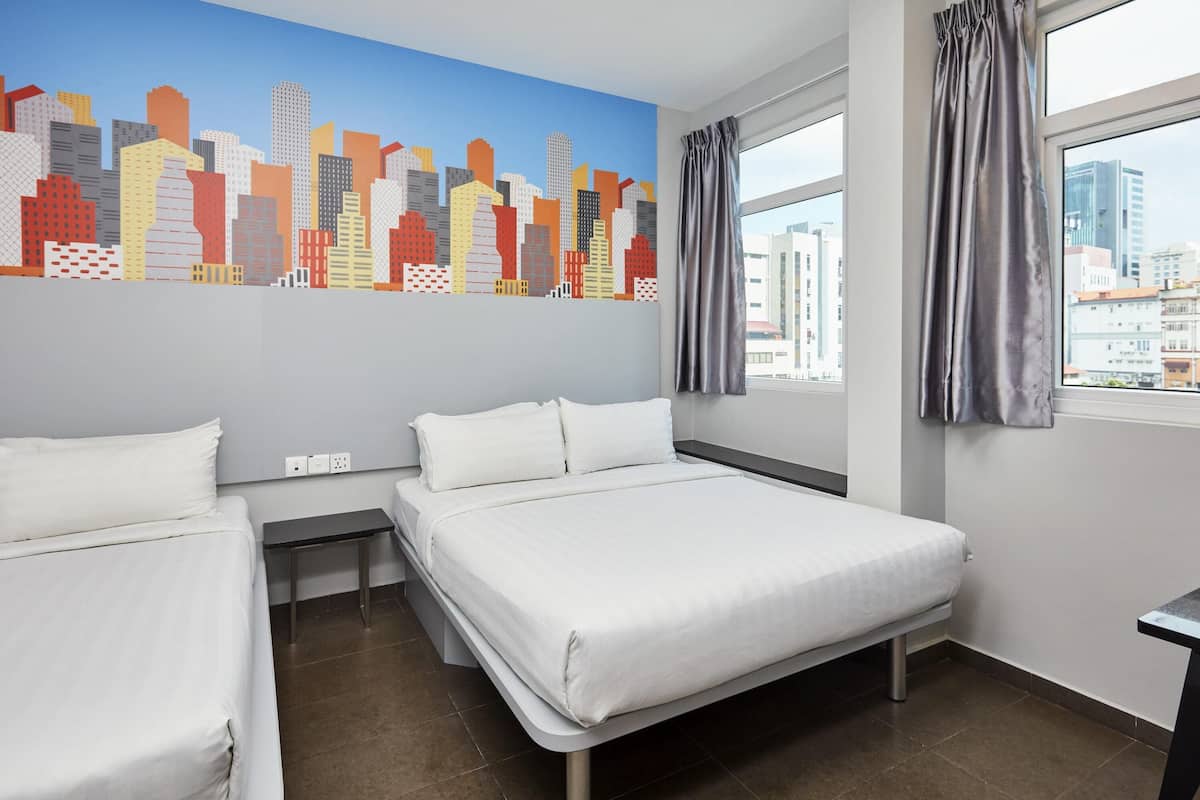 Habitación doble superior, varias camas | Wifi gratis y ropa de cama