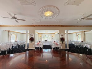 Ballroom - Wallaceville House Motor Lodge (Upper Hutt)