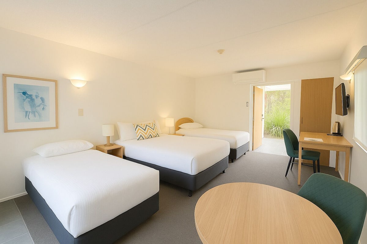 Ropa de cama de alta calidad, camas Select Comfort y escritorio