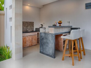 Villa, 1 slaapkamer | Privékeuken | Een koelkast, een magnetron, een kookplaat
