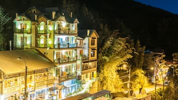 Front of property – evening/night