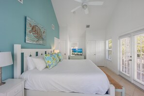 Villa, 3 habitaciones, vista al canal | Sábanas de algodón egipcio y ropa de cama de alta calidad