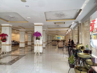 Dong Kinh Hotel