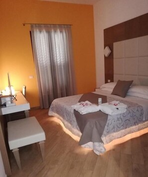 Premium bedding, Select Comfort beds, minibar, in-room safe - La Casarana Wellness Eco Resort (Presicce-Acquarica)