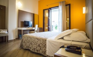 Comfort Room | 1 bedroom, premium bedding, Select Comfort beds, minibar