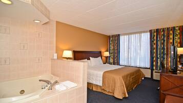 Habitación romántica, 1 cama King size, para no fumadores | Ropa de cama de alta calidad y escritorio