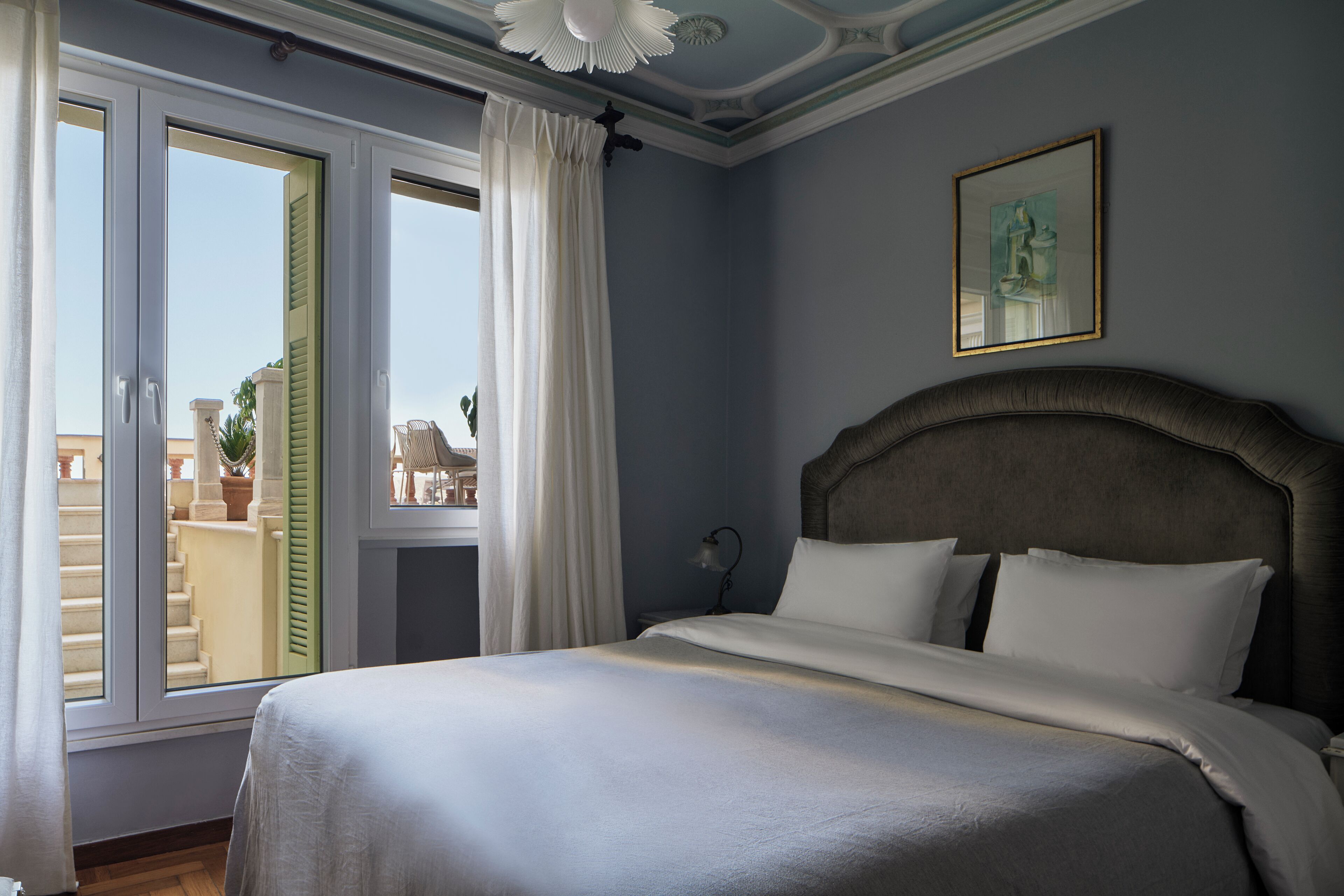 deluxe double room with shared seaview terrace (main building) | 1 bedroom, premium bedding, in-room safe, laptop workspace