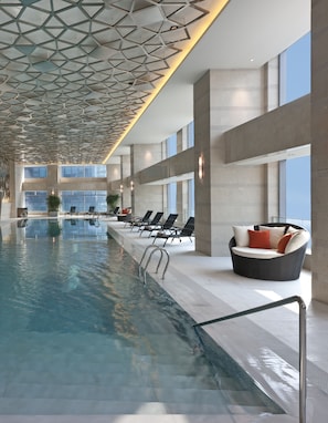 Indoor pool, open 6 AM to 11 PM, pool loungers - Sheraton Grand Beijing Dongcheng Hotel (Beijing)