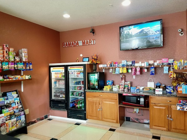 A convenience store with a variety of snacks, drinks, and toiletries. - Ramada by Wyndham South Waco (Hewitt)