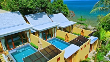 3 hồ bơi ngoài trời