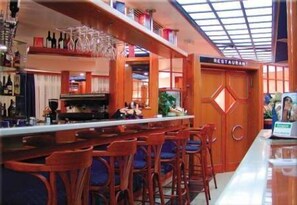 Bar (en la propiedad)