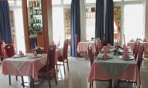 Se sirven desayunos y cenas