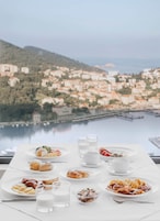 Café da manhã e jantar