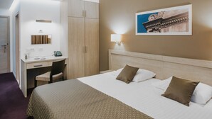 Minibar, in-room safe, desk, blackout drapes