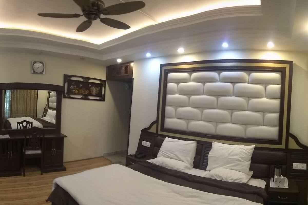 Chambre Double Luxe, 1 très grand lit, vue fleuve | Vue de la chambre
