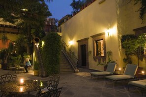Breakfast, lunch and dinner served - Casalinda Hotel Boutique (San Miguel de Allende)