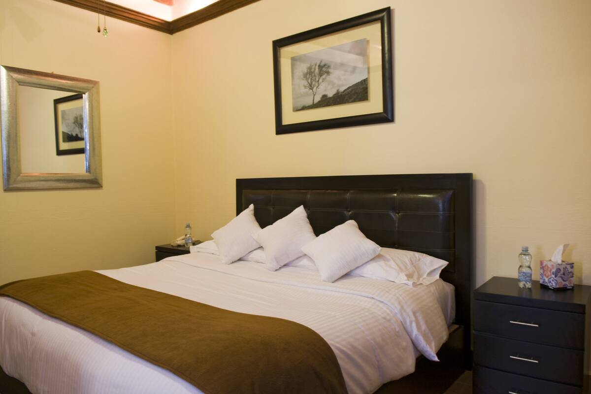 Master Suite | Coffres-forts dans les chambres, bureau, Wi-Fi gratuit