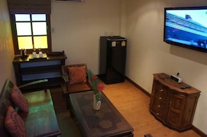 Suite, 1 Double Bed | Room amenity