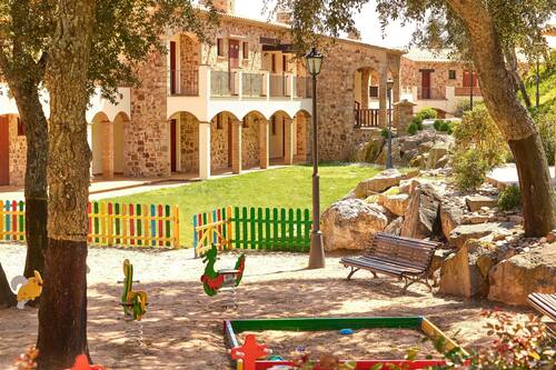 Zona de juegos infantil al aire libre