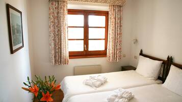 1 chambre, coffres-forts dans les chambres, bureau