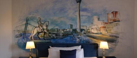 Minibar, in-room safe, desk, rollaway beds