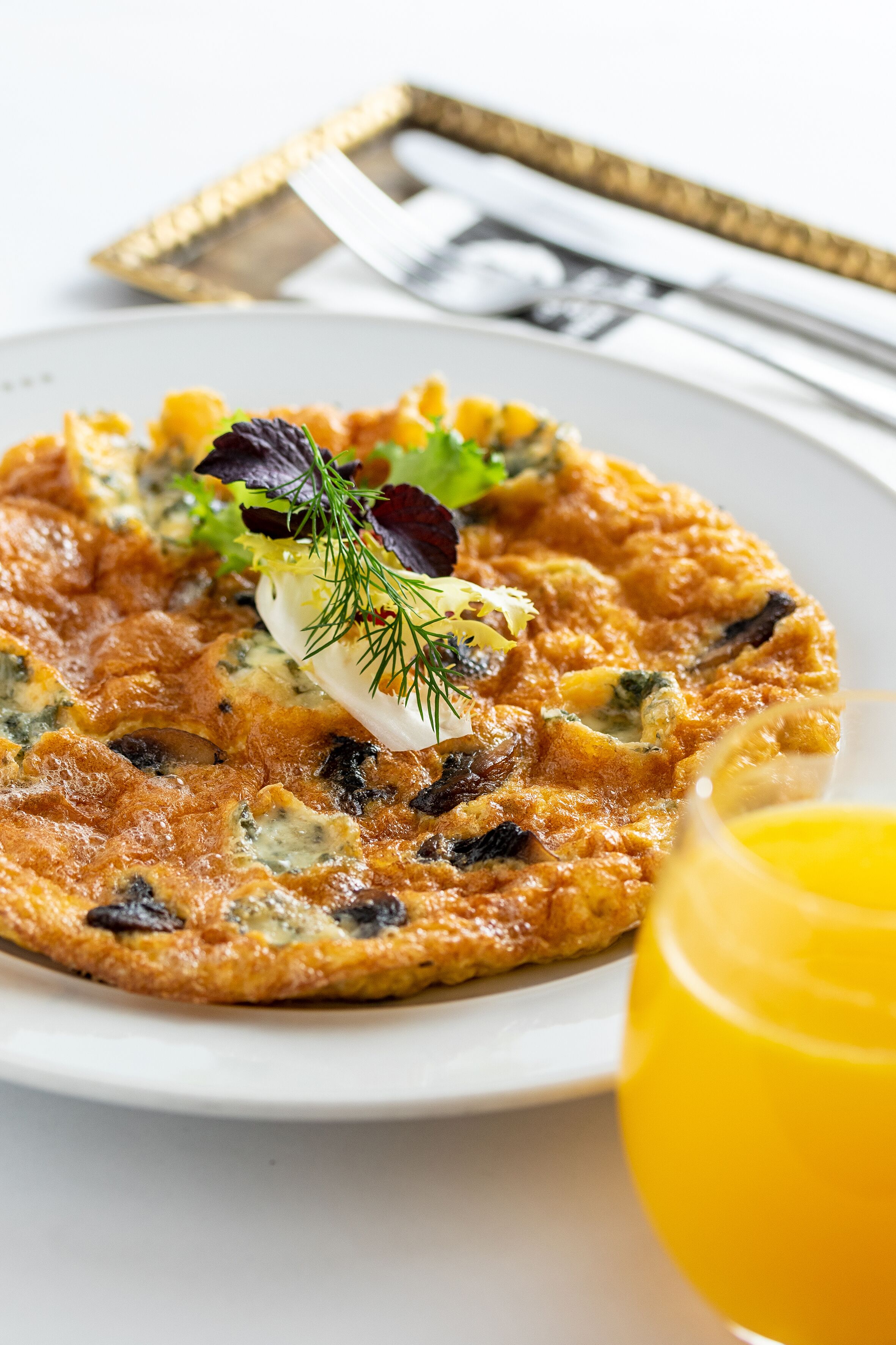 daily cooked-to-order breakfast (huf 4500 per person)