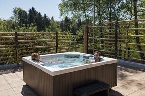 อ่างสปากลางแจ้ง