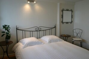 Comfort Double Room | Free WiFi, wheelchair access