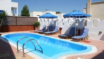 季節性室外游泳池