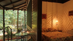 Traditional Cabin, 1 Katil Kelamin (Double) atau 2 Katil Bujang (Single)
