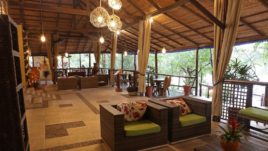 Amazon Ecopark Jungle Lodge