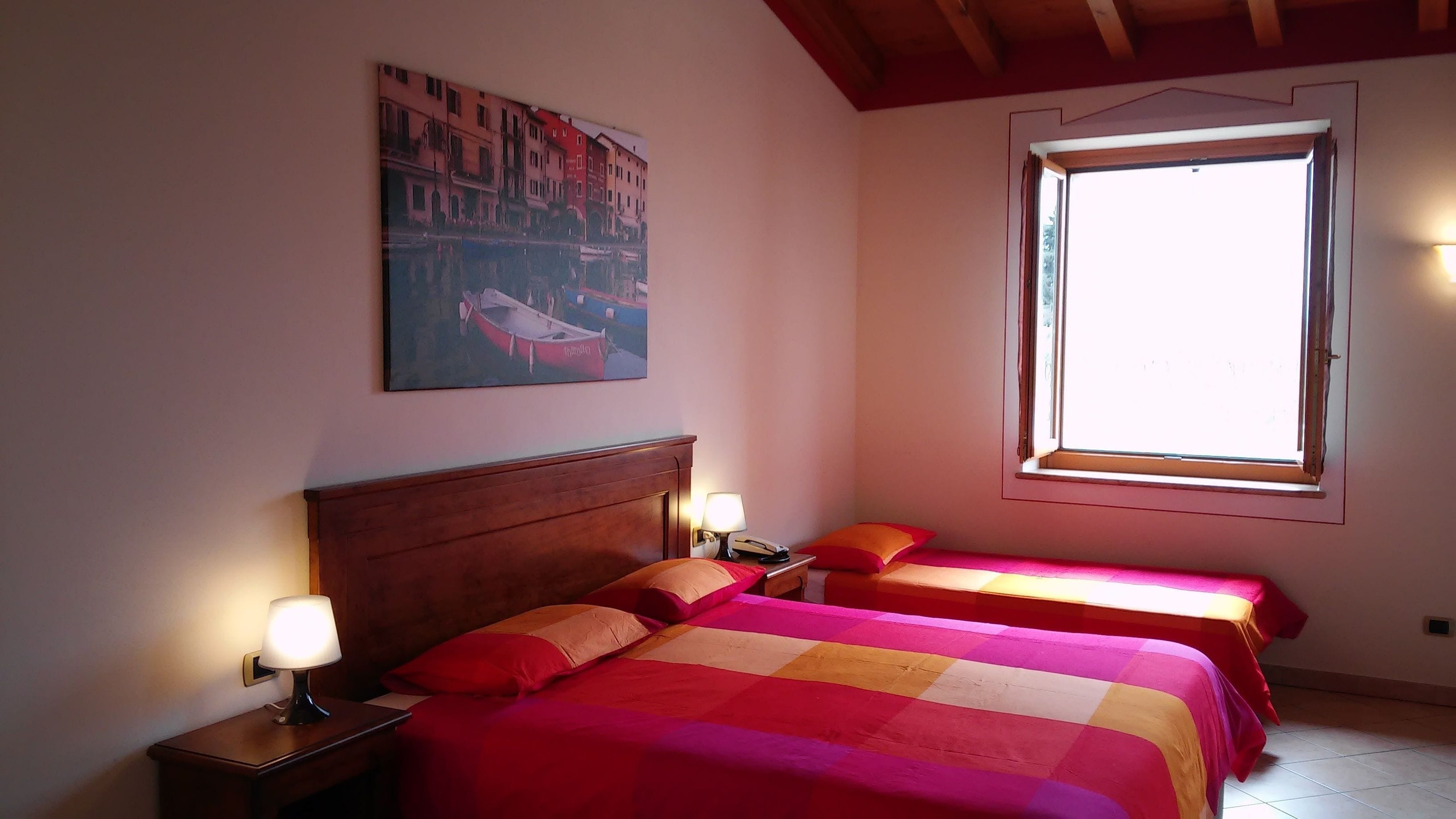 triple room | desk, blackout curtains, cots/infant beds, rollaway beds