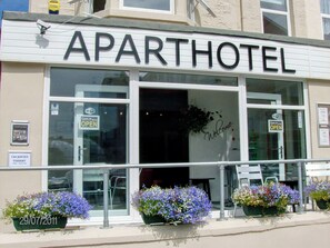 Front of property - Aparthotel Blackpool (Blackpool)