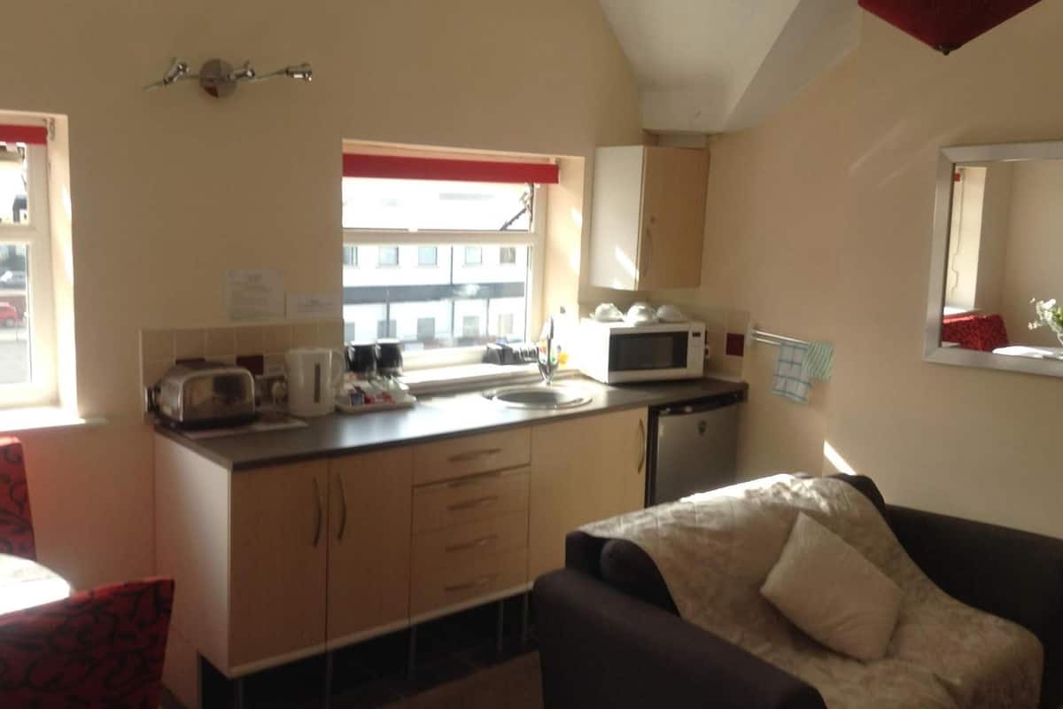 apartment, 2 bedrooms (2 adultes and 2 children) | private kitchen | coffee/tea maker, electric kettle, high chair, cookware/dishes/utensils