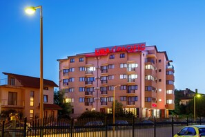 Exterior - Lira Pacific Aparthotel (Constanta)