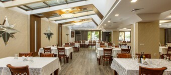 Lira Pacific Aparthotel