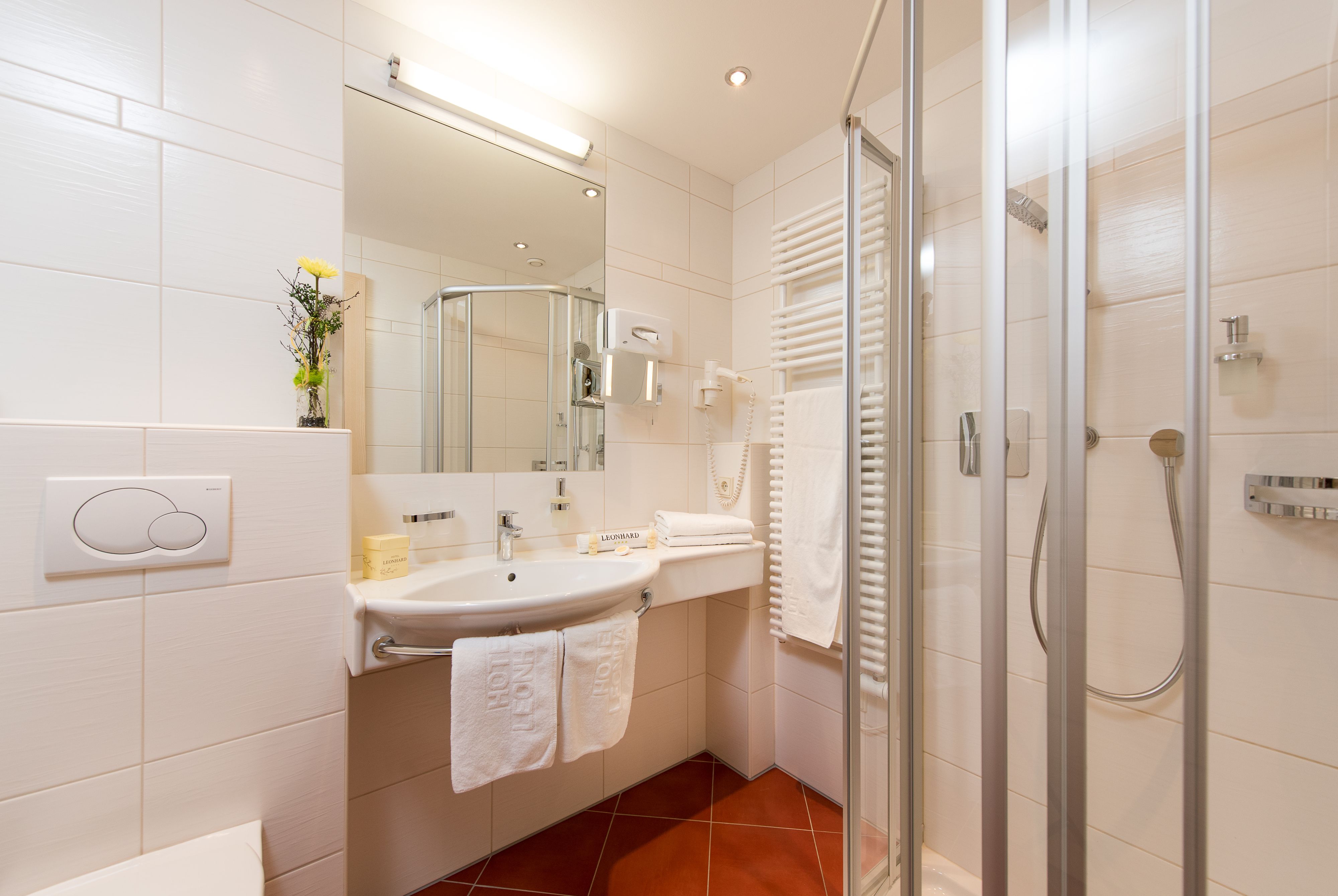 classic double room, balcony | bathroom | free toiletries, hair dryer, towels