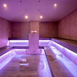 Sauna, tratamientos corporales y aromaterapia