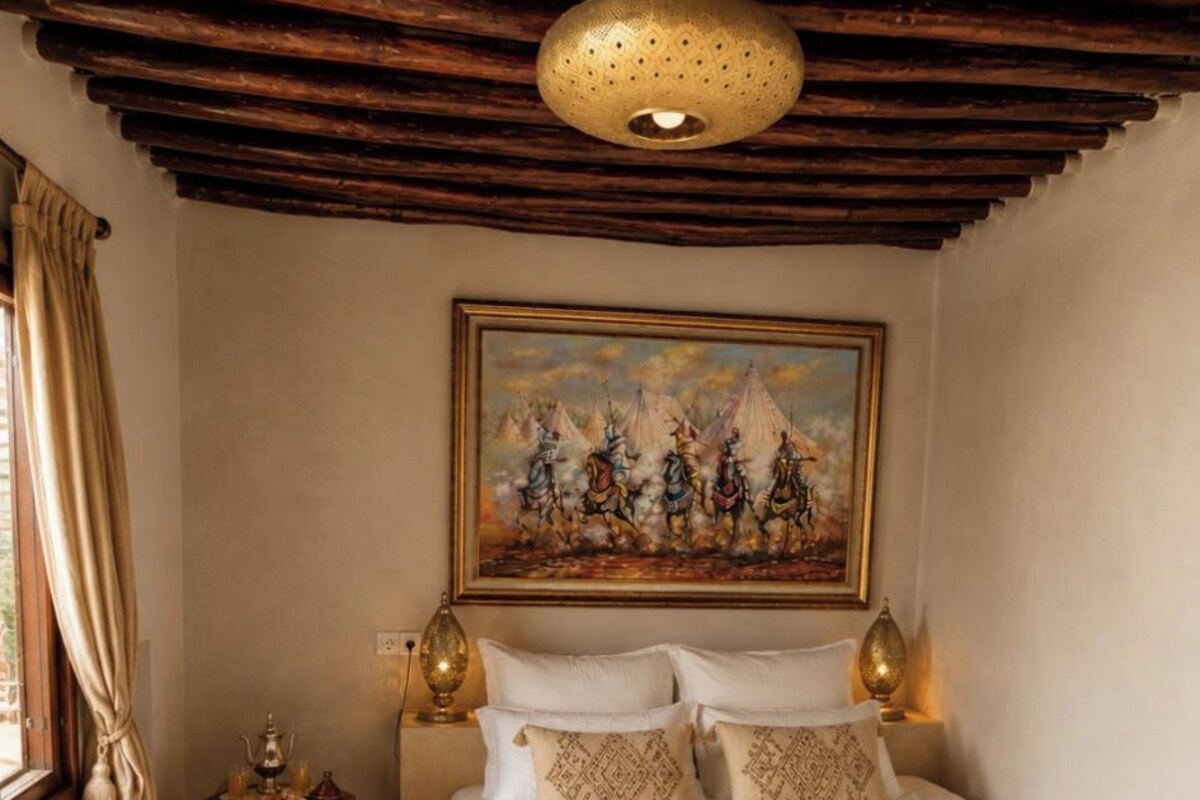 Standard Double Room | Premium bedding, desk, cribs (free), WiFi (free)