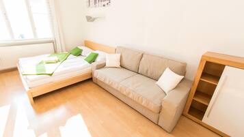 Standard Apartment | Iron/ironing board, free cots/infant beds, free WiFi, bed sheets