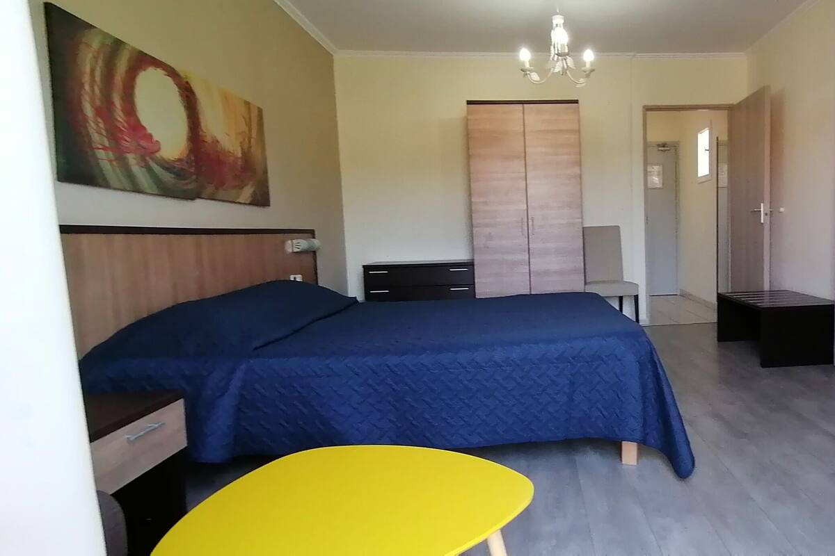 Superior Double Room, Ensuite (Double Sup) | Minibar, desk, WiFi (free), bed sheets