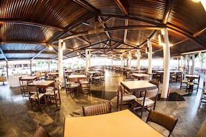 Brazilian cuisine, alfresco dining