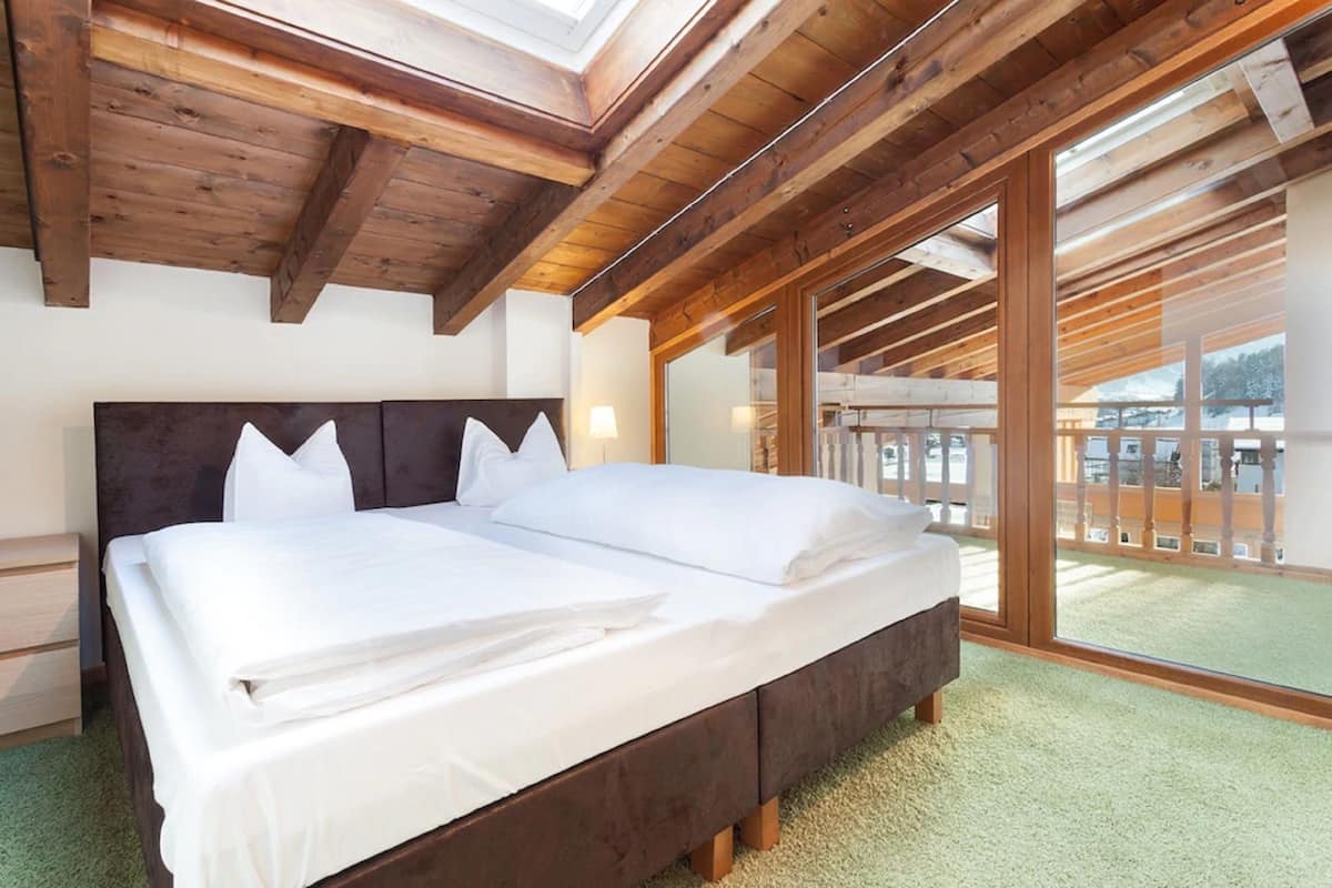 panoramic penthouse, 4 bedrooms, balcony, mountain view | 1 bedroom, in-room safe, desk, free wifi