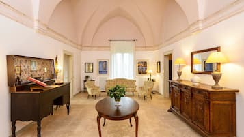 Suite Presidenziale | Area soggiorno | TV, film pay-per-view