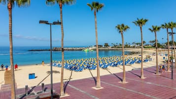 Beach nearby, beach towels