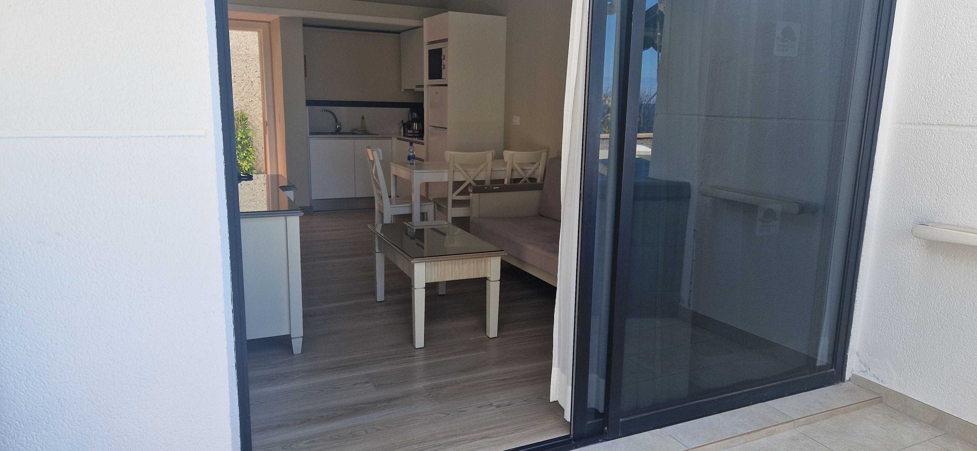 1 bedroom, down duvets, in-room safe, blackout curtains