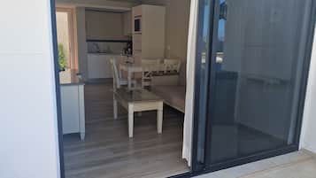 1 bedroom, down duvets, in-room safe, blackout curtains