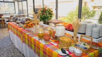 Desayuno continental todos los días (con cargo)
